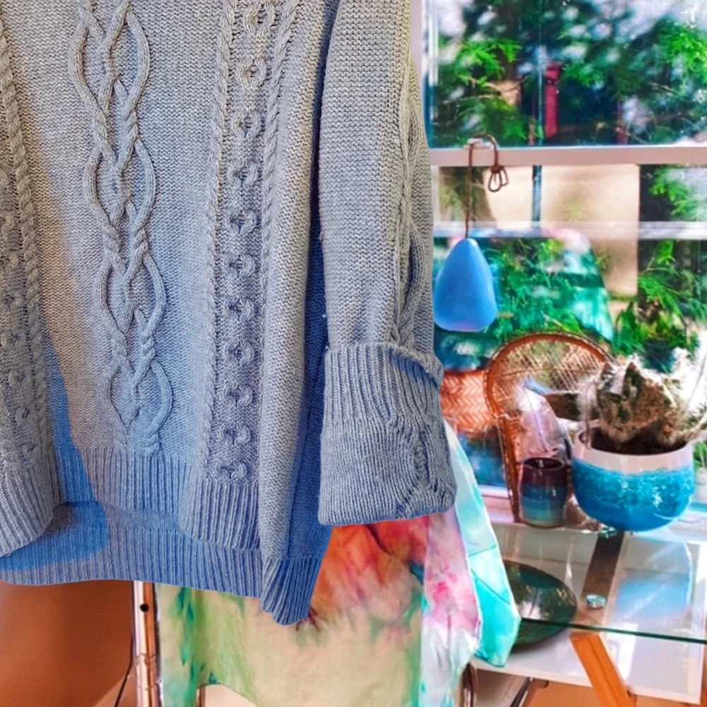 green nordic coastal soft & stretchy oversized cabled sweater 🔮✨ - Picture 4 of 9
